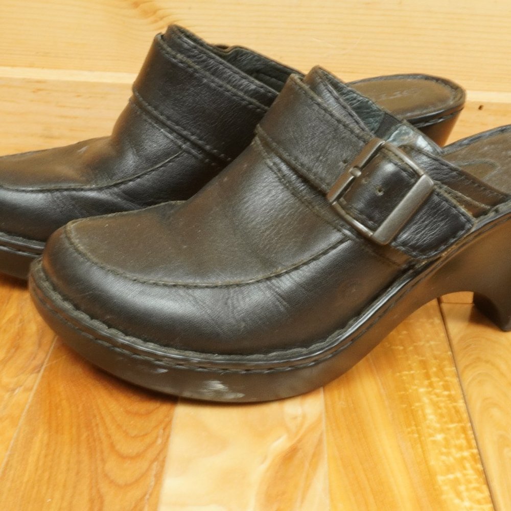 Born Dark Brown Leather Clogs Size 8‎
